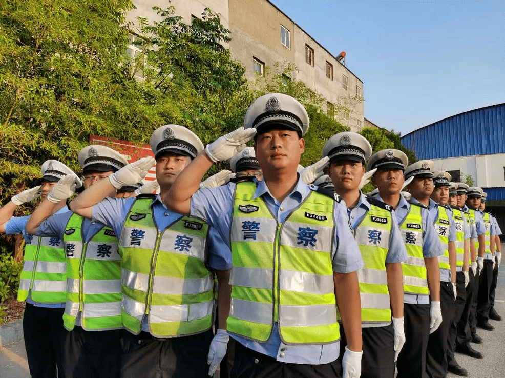 交警大练兵简报图片