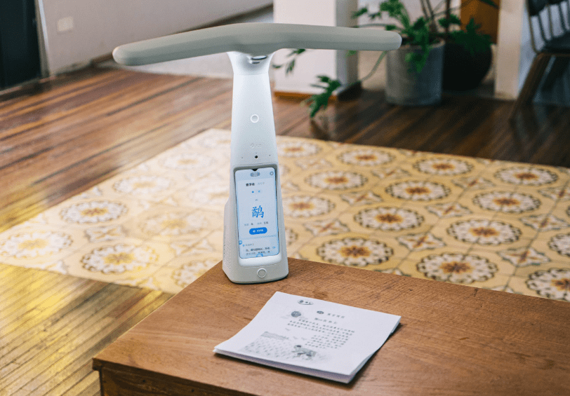 哪款护眼灯最适合孩子？适合学生用的专业读写护眼台灯推荐