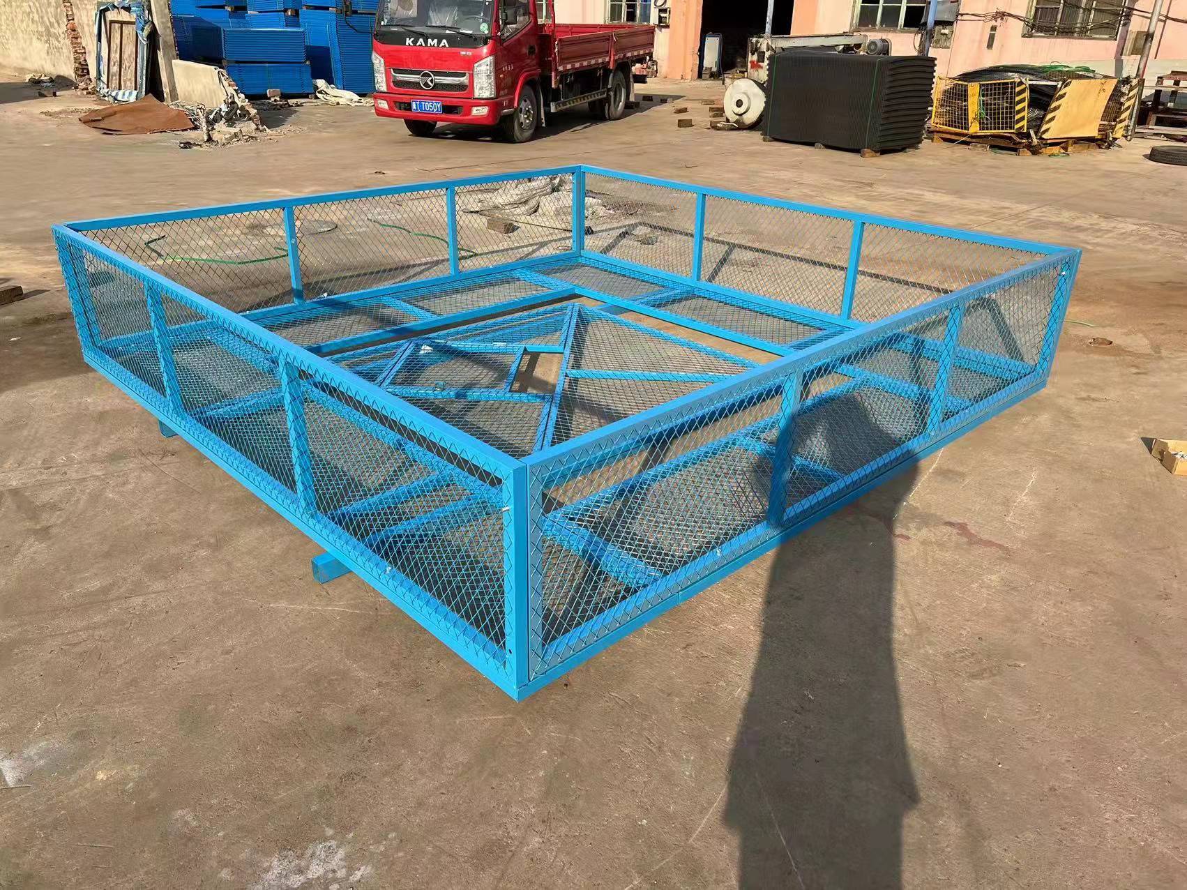 塔吊防攀爬防护装置18322296888塔吊防攀爬防护栏塔吊施工防护平台