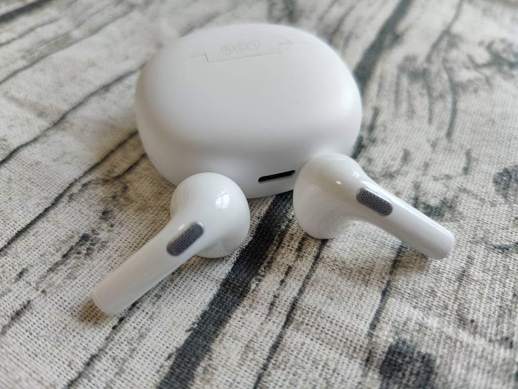 考后学子们就要轻装 qcy ailypods超mini 很上瘾_耳机_蓝牙_机身为