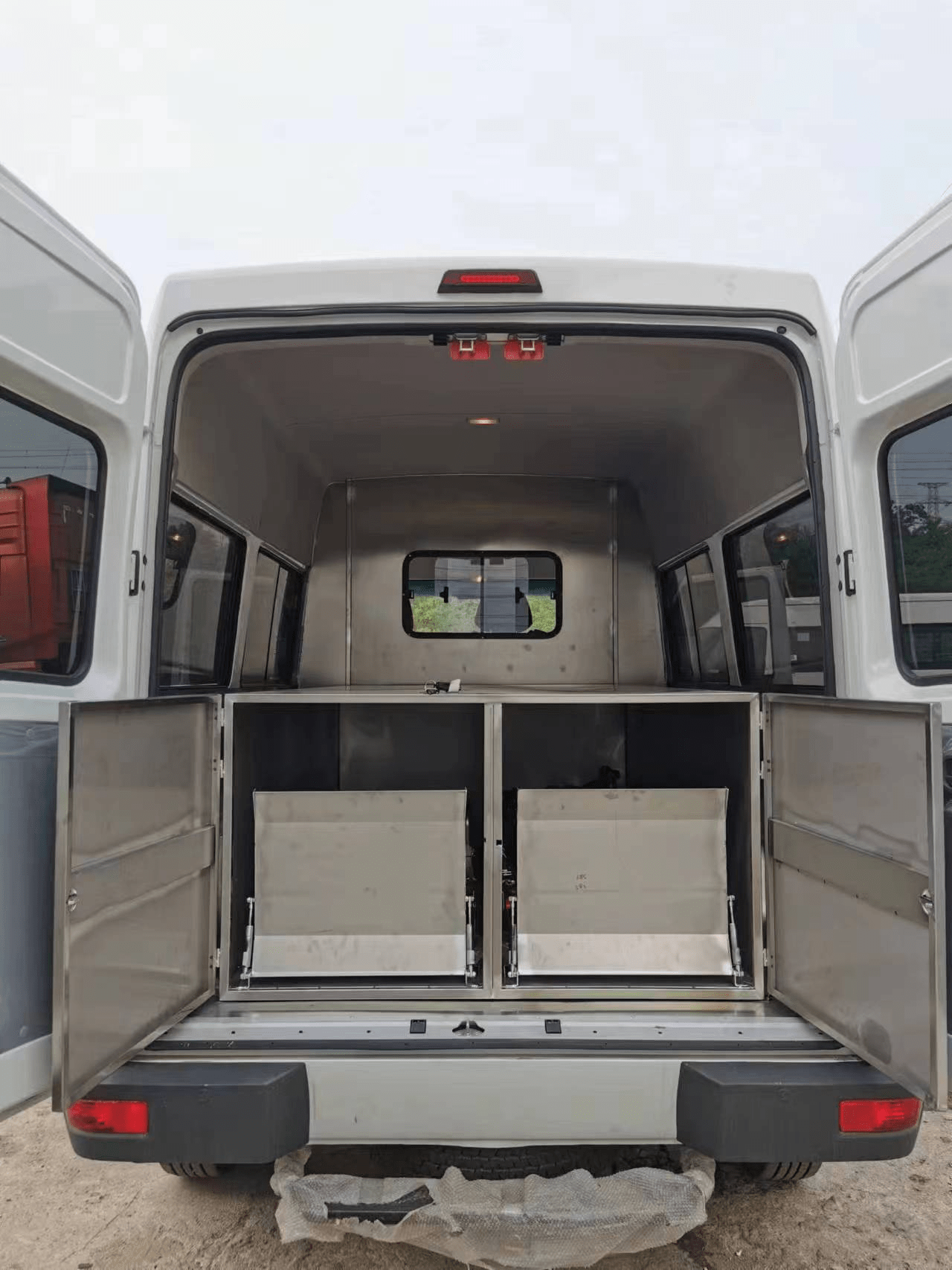 去哪里看各种系列殡仪车殡仪车多少钱一辆殡仪车厂家配置图片参数大全