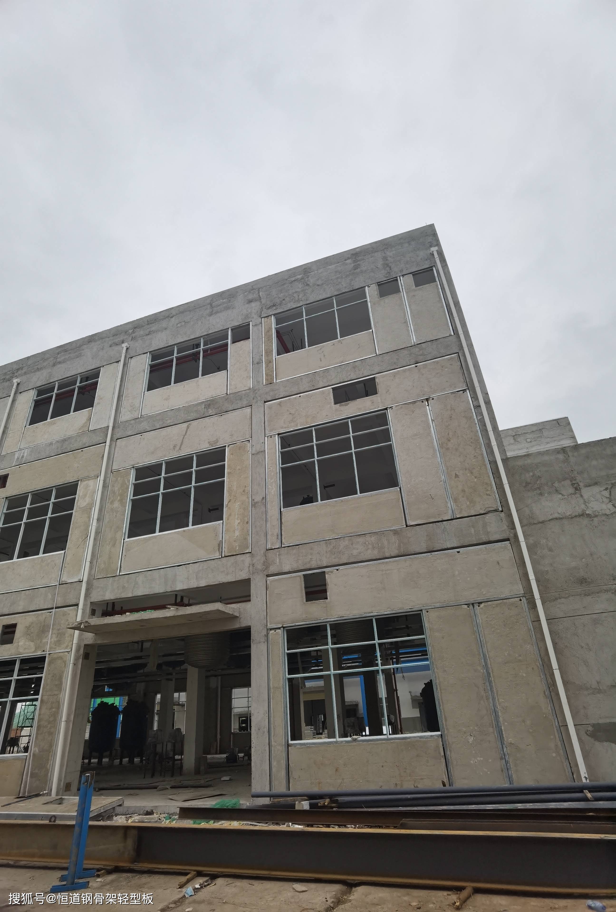 钢骨架轻型墙板应用场景_建筑物_稳定性_厂房