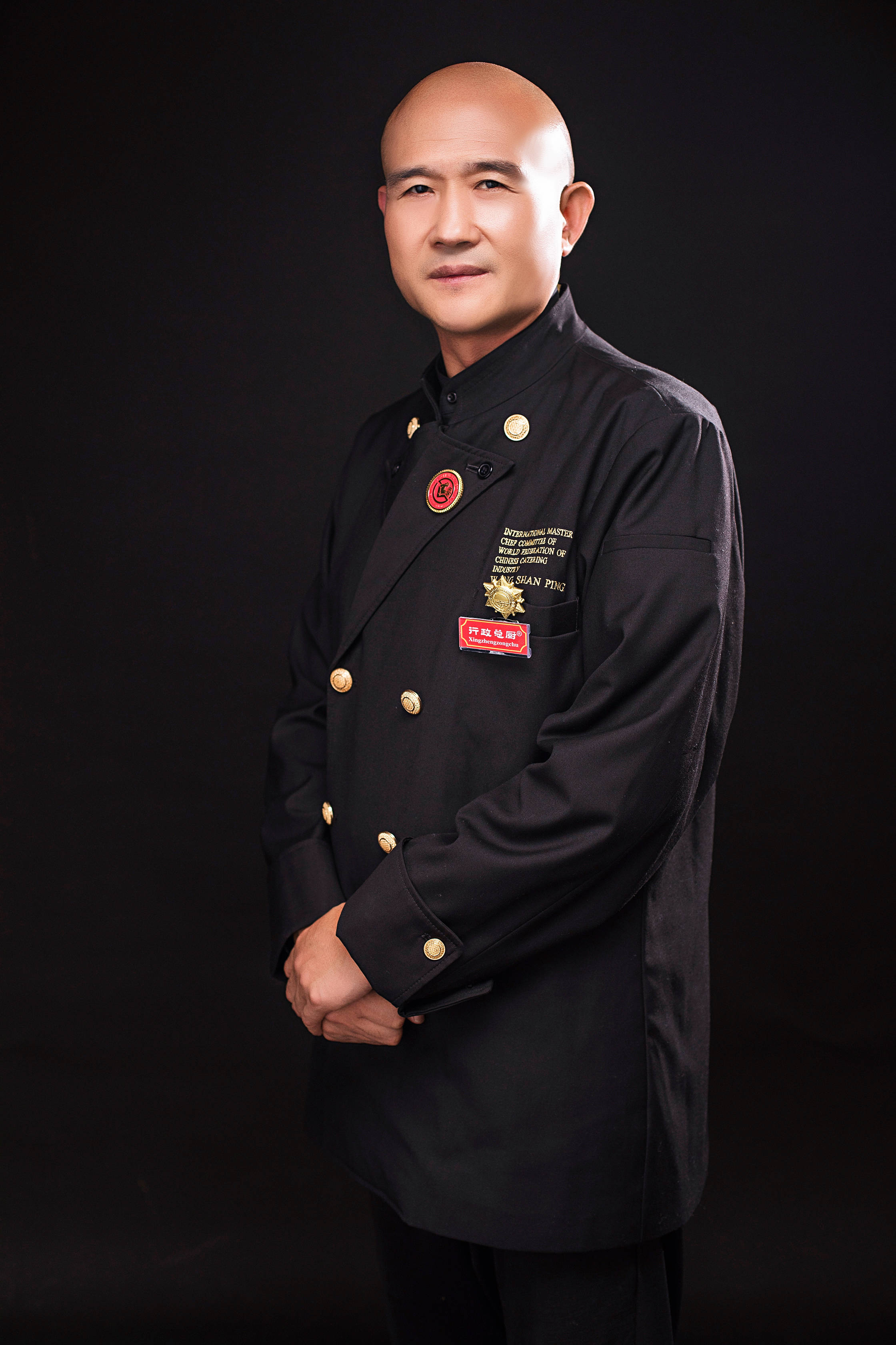 王善平,中国烹饪大师,中国鲁菜烹饪大师,中国药膳大师,中国沂蒙炒鸡王