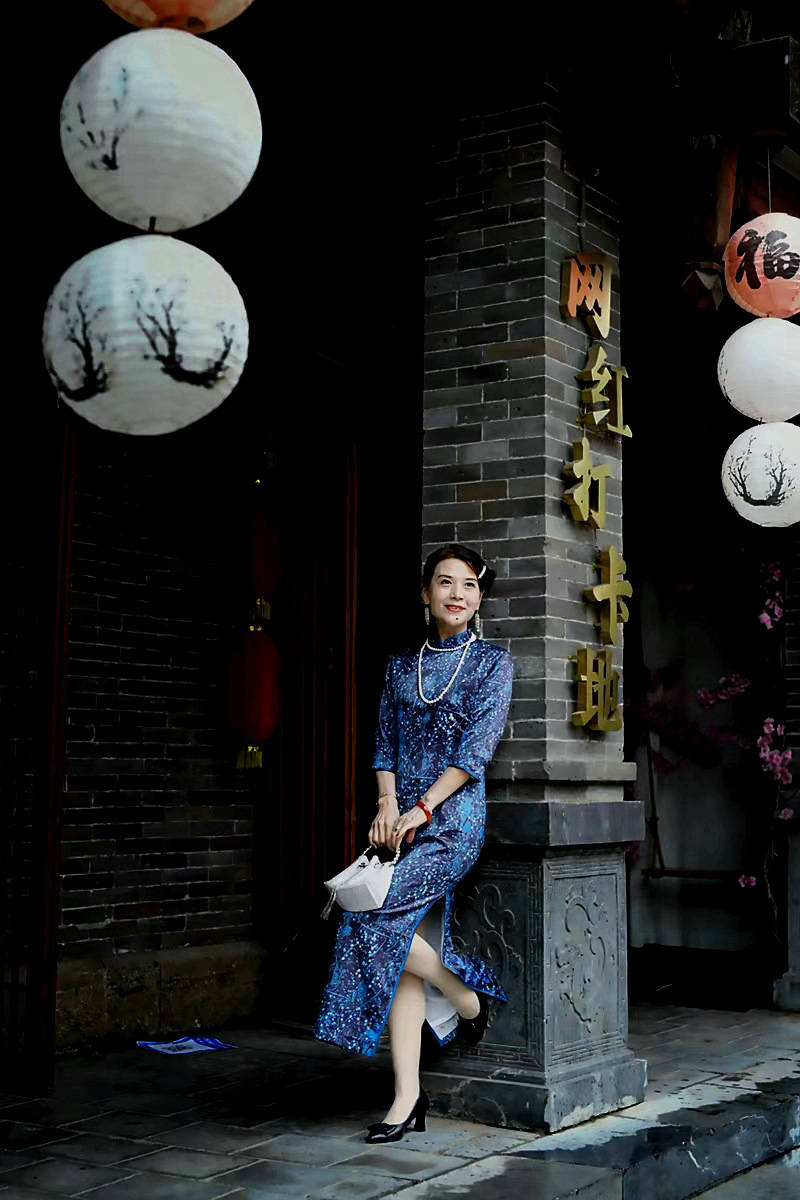 烟雨古城旗袍韵_女人_文化_中国