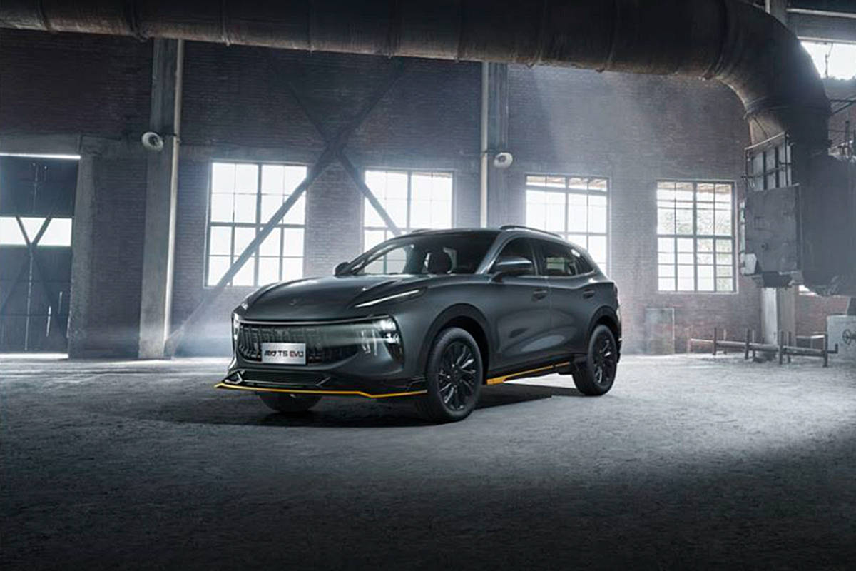 采用硬核灰车色东风风行t5evo热浪新车型官图发布