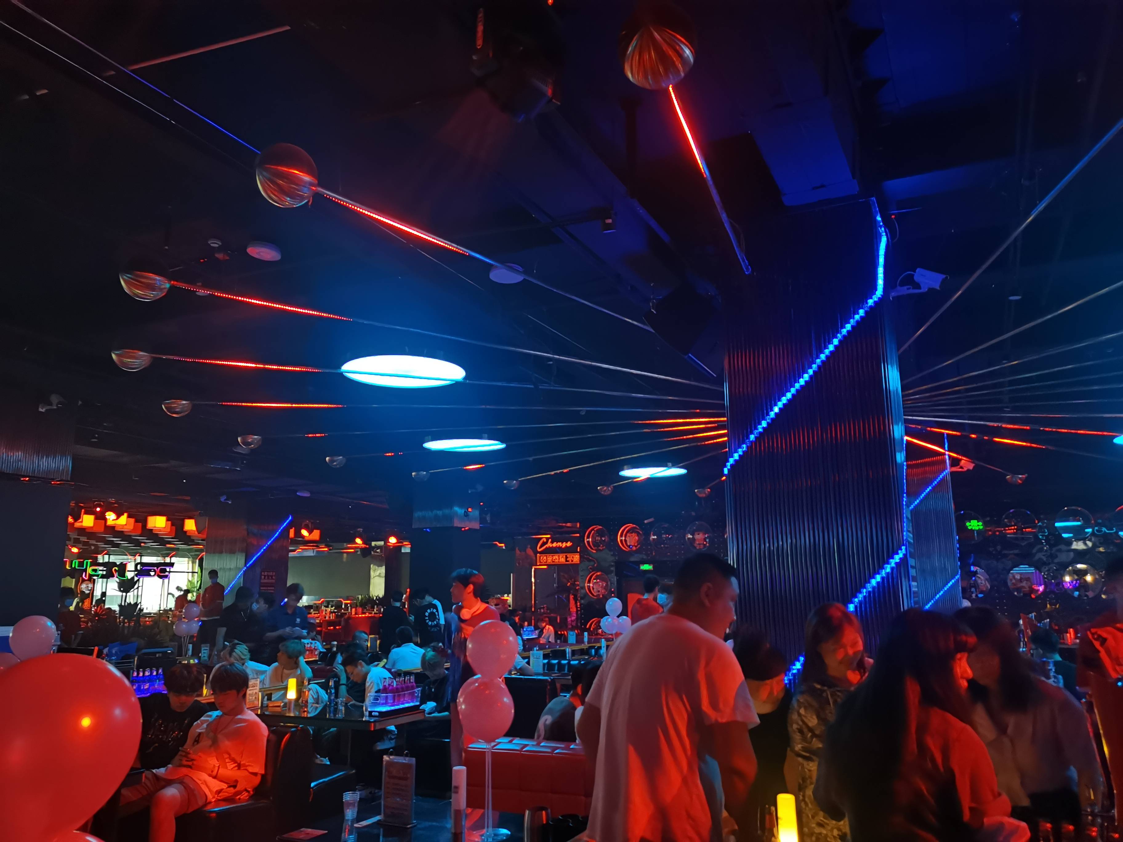 辰色酒馆民生百货骡马市购物中心店盛大开业!_品牌_娱乐_文化