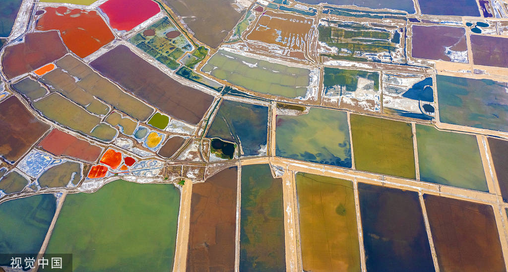 俯瞰全国各地斑斓盐田 大地上的天然调色板-搜狐大视野-搜狐新闻