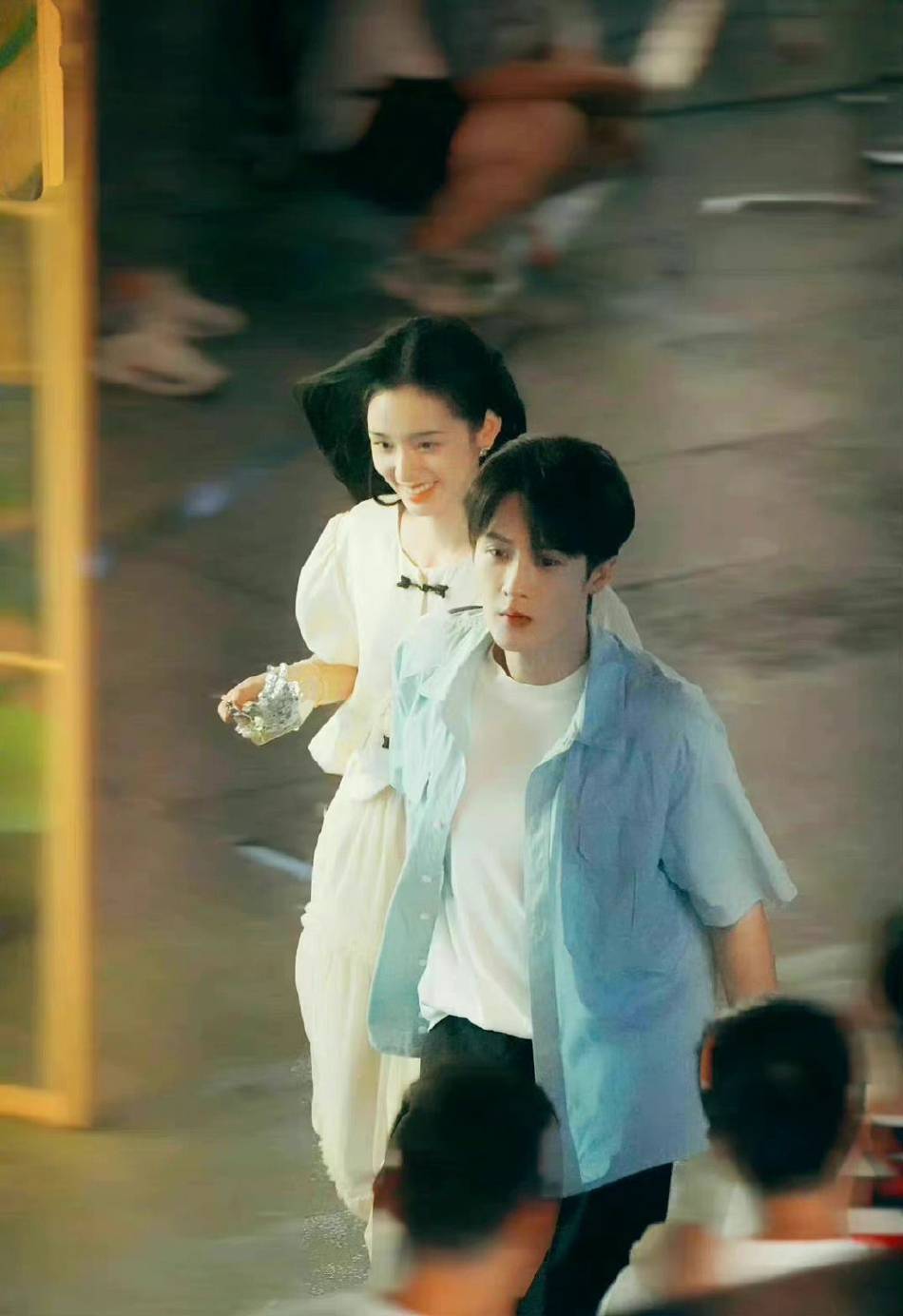 檀健次周也新剧发糖路透 同乘卡丁车笑容甜蜜-搜狐大视野-搜狐新闻