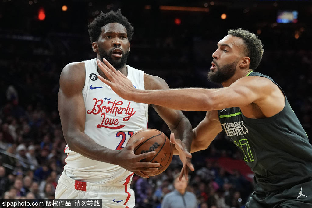 恩比德暴扣领衔哈登妙传不断球队默契爆发高光时刻连绵不绝