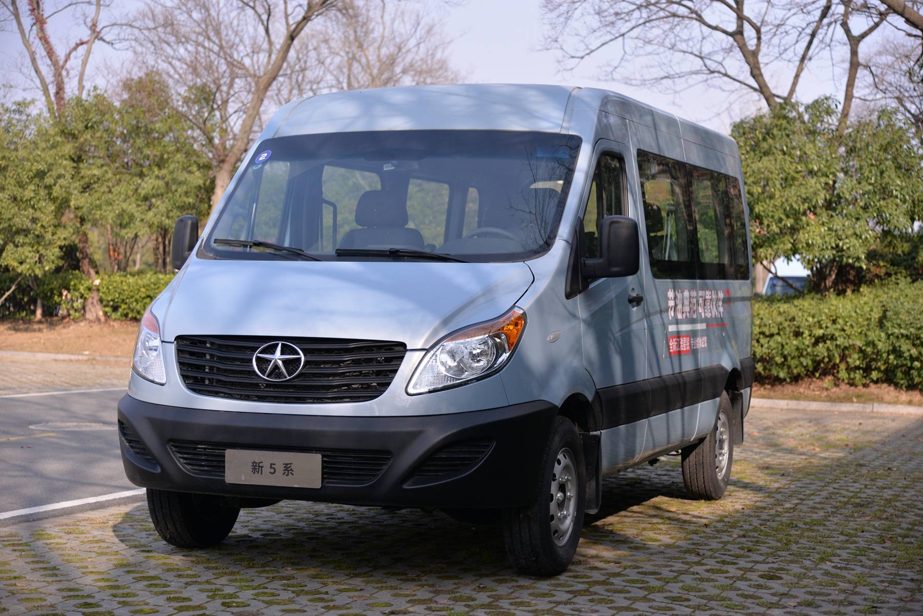 空间更大的节油轻客,试驾全新江淮星锐,星锐新5系_搜狐汽车_搜狐网