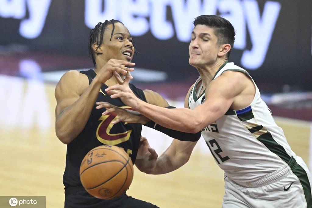 东部雄鹿字母哥冲击MVP宝座 热火团队协作成季后赛黑马候选