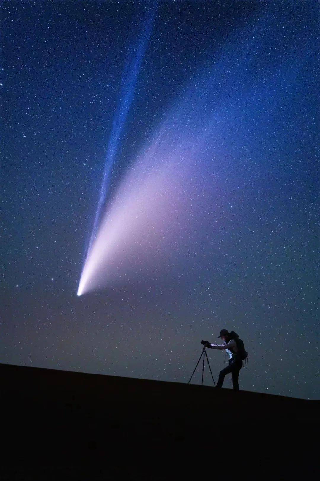 哈雷彗星 halley鼎鼎大名的哈雷彗星算是彗星界的"老祖",上一次出现是