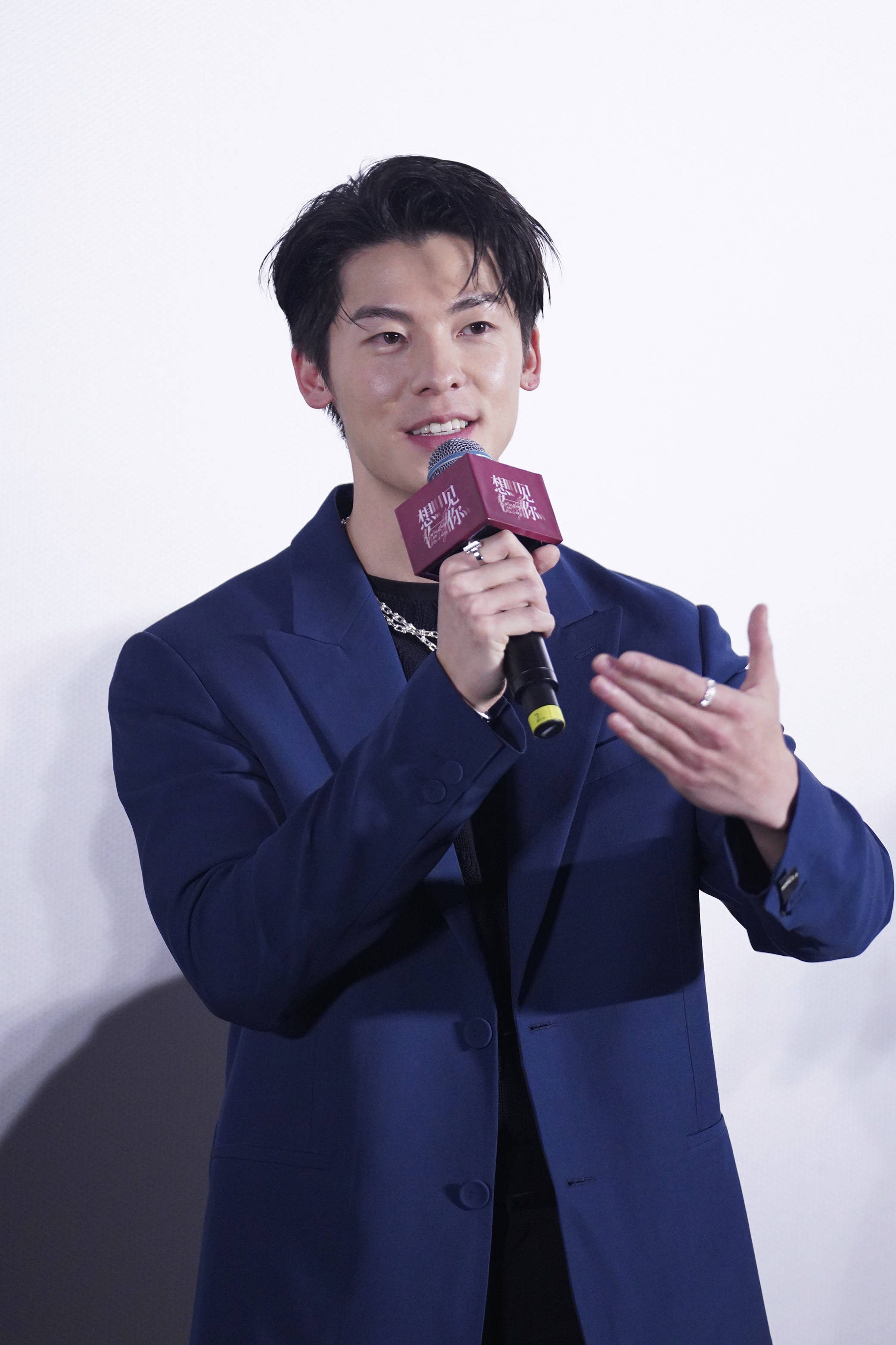 《想见你》答谢会许光汉被叫老公与柯佳嬿施柏宇首度内地合体