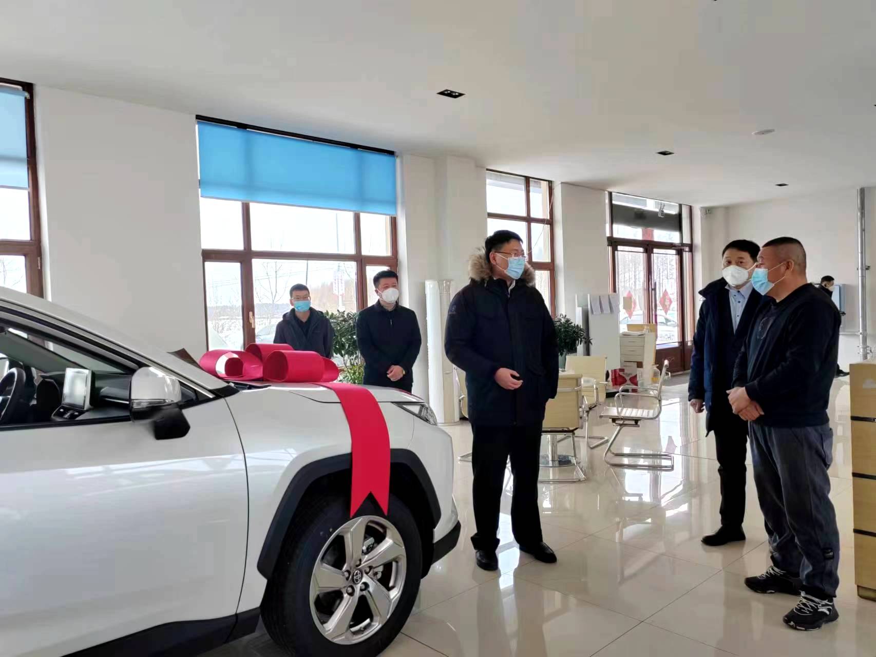 委书记陈旭深入嘉荫县汇通汽车销售有限公司开展"敲门行动"县长李长江