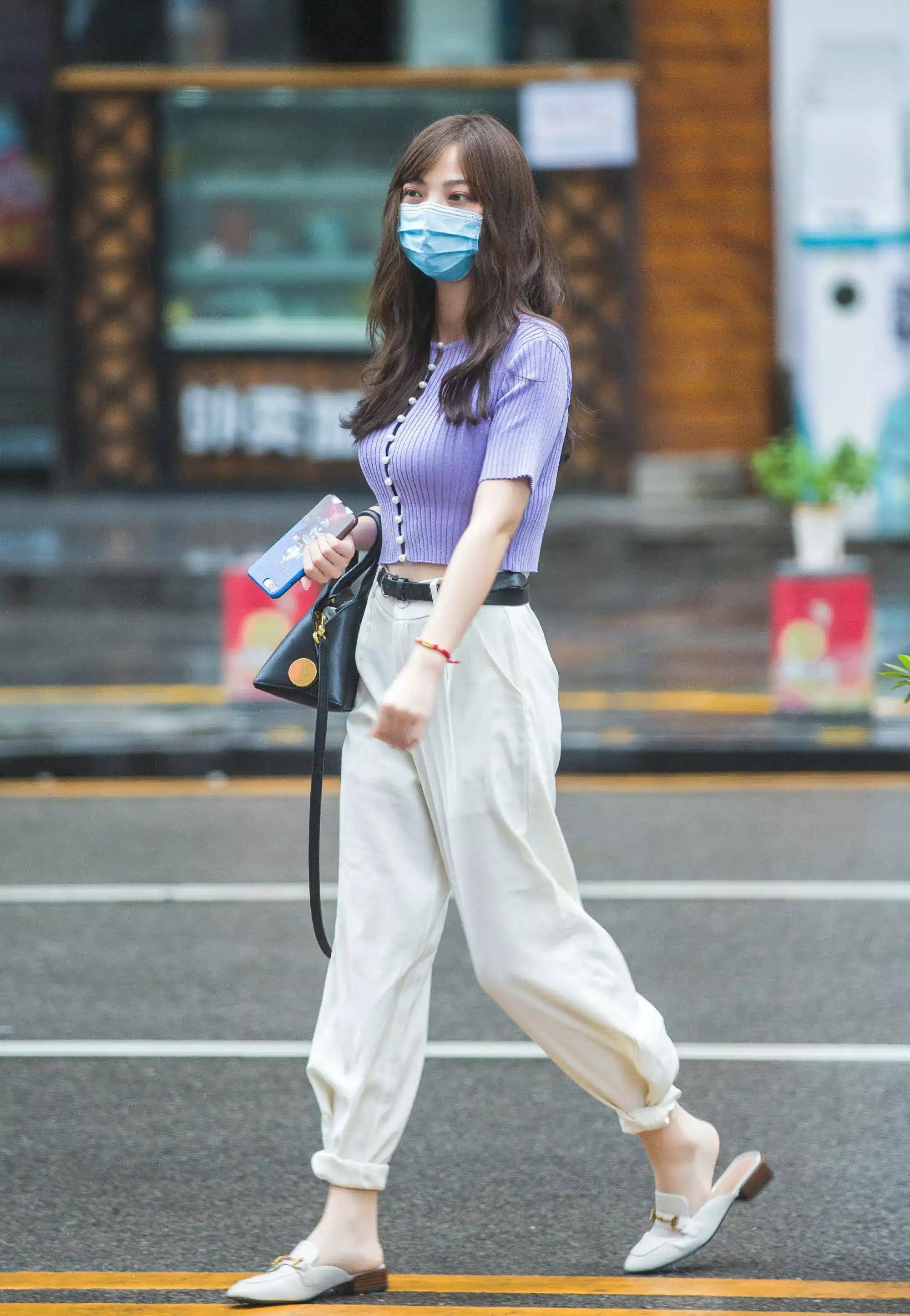 玩转人体工程学：浅谈电脑桌的选购和刷新