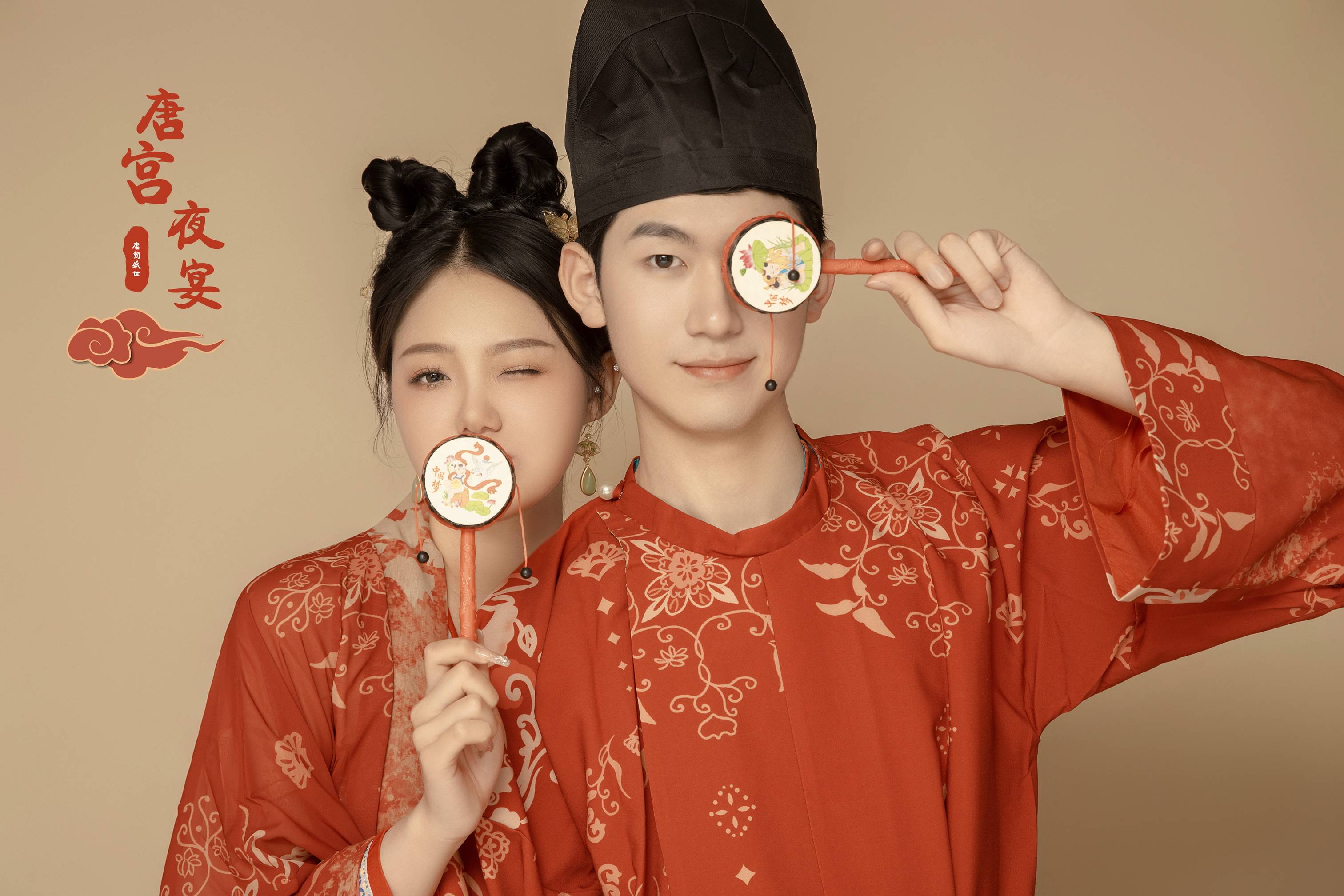 3.2俏皮唐风婚纱照客照分享_唐服