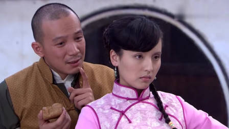九丹的赖雅妍被金牌制作人发掘,出演了电视剧《深情密码》《星光下的