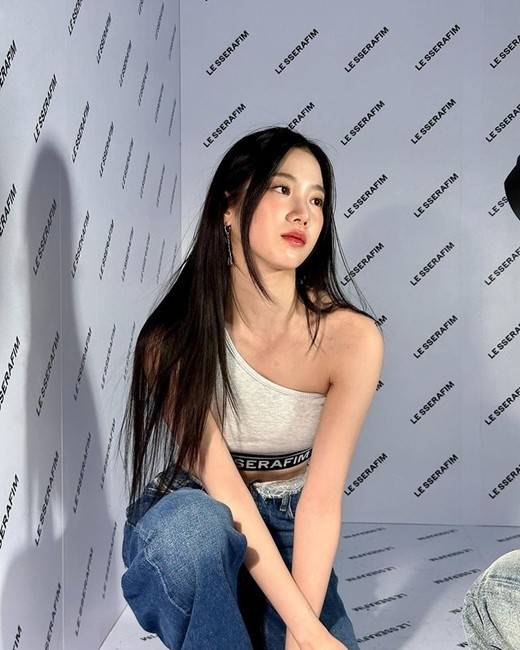 腹肌好辣!LE SSERAFIM成员中村一叶晒片场美照_韩娱讯_郭明东_韩国女团