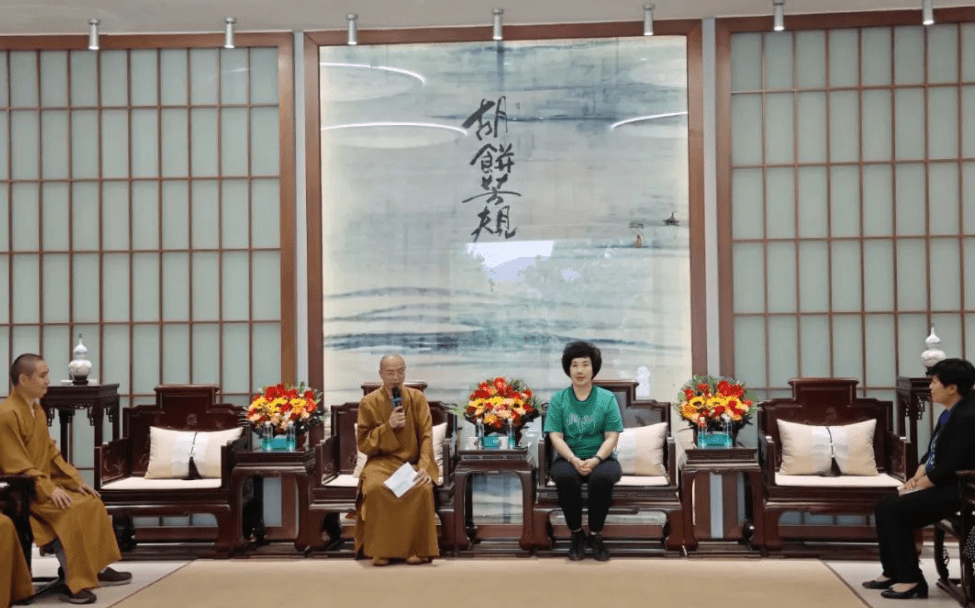 云门寺方丈明向,广东佛学院云门学院副院长兼教务长性国法师,云门寺监