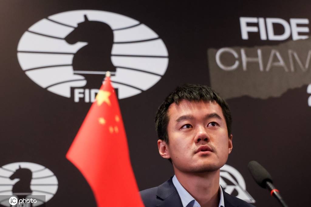 2023国际象棋世界冠军赛：丁立人加冕世界棋王-搜狐大视野-搜狐新闻