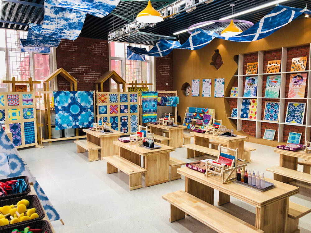 内蒙古某幼儿园引进【蓝靛紫创意扎染坊】,太惊艳了!_艺术_课程_培训