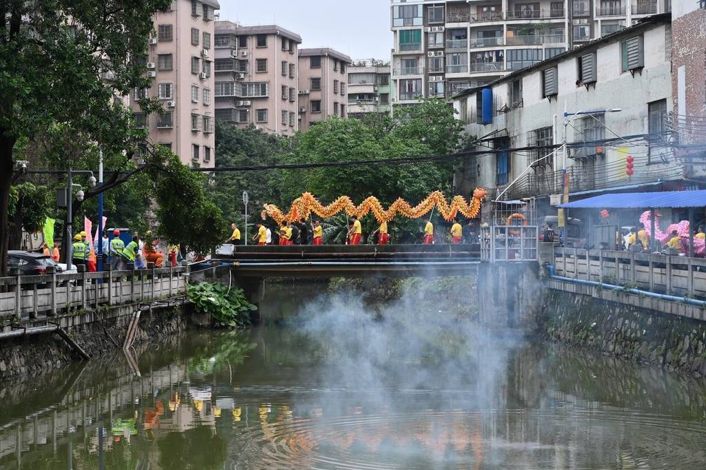广州龙潭村举行“天后诞”巡游活动搜狐大视野搜狐新闻