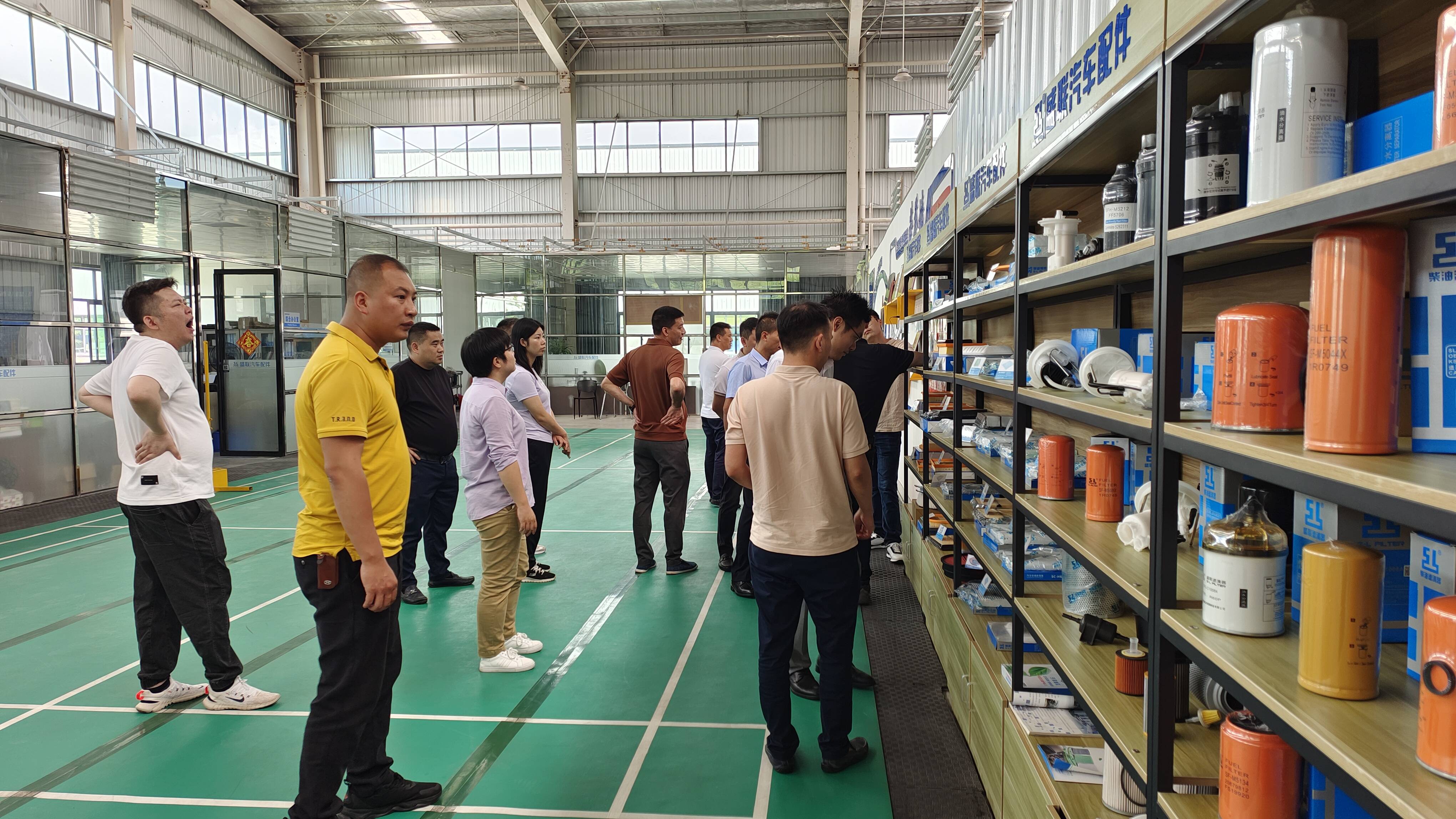 汝城县县委书记黄四平,县委常委,副县长李贤飞,汝城经开区管委会主任