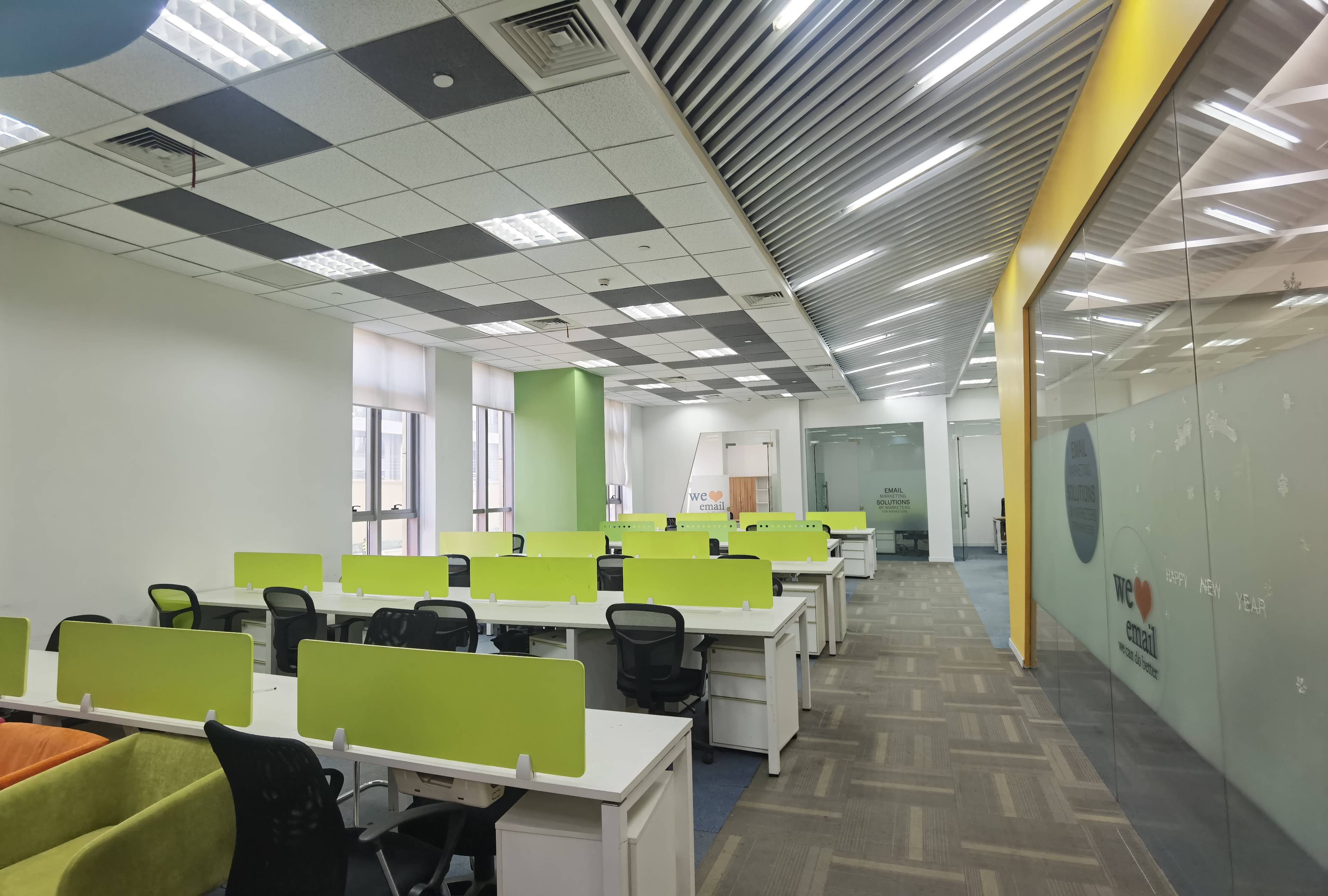 上海数字产业园_写字楼_工位_世博