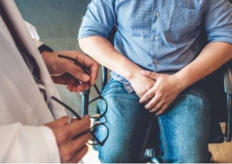 男性裤裆总是潮湿咋回事?阴囊潮湿注意这三种疾病!_部位_皮肤_睾丸