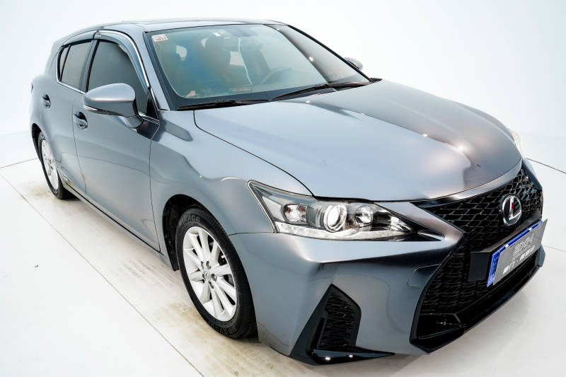 厦门尊享会汽车贴膜 雷克萨斯 ct200h贴超亮金属烟灰改色膜_搜狐汽车