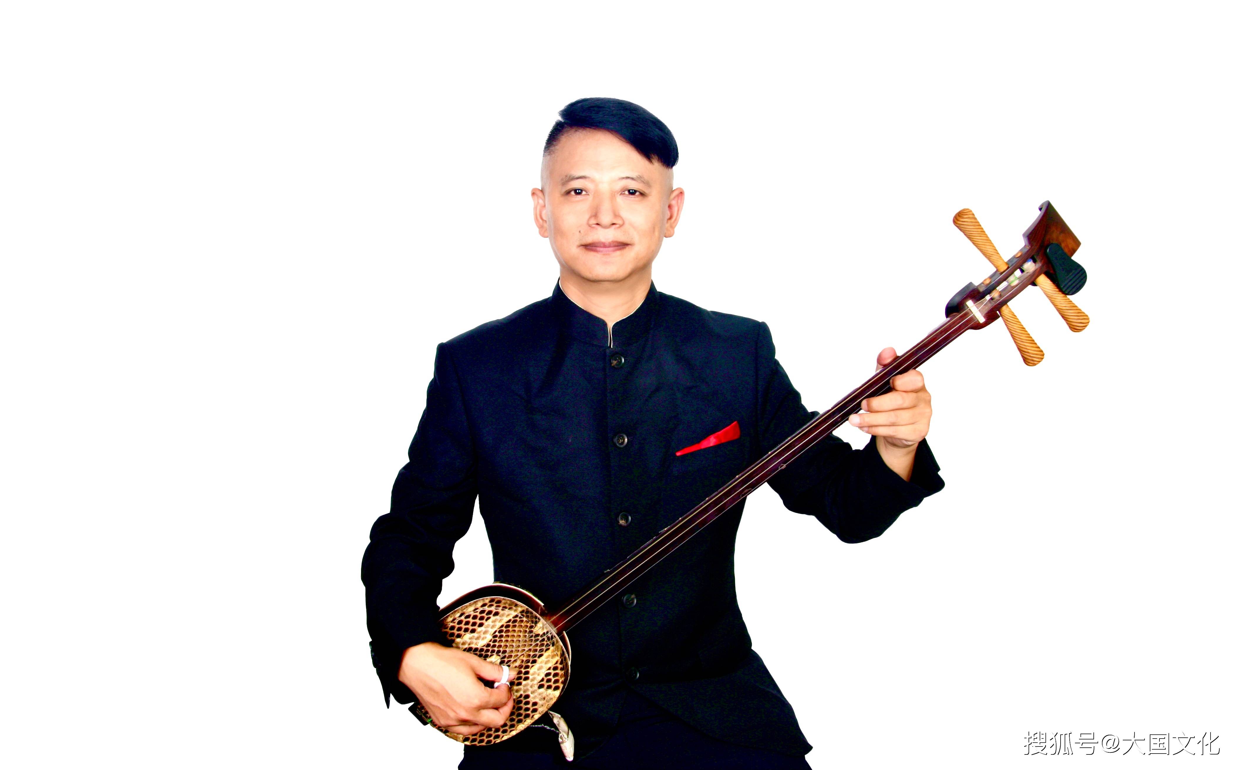 《榜样的力量》新时代杰出华人——王麒霖_三弦_中国_京剧