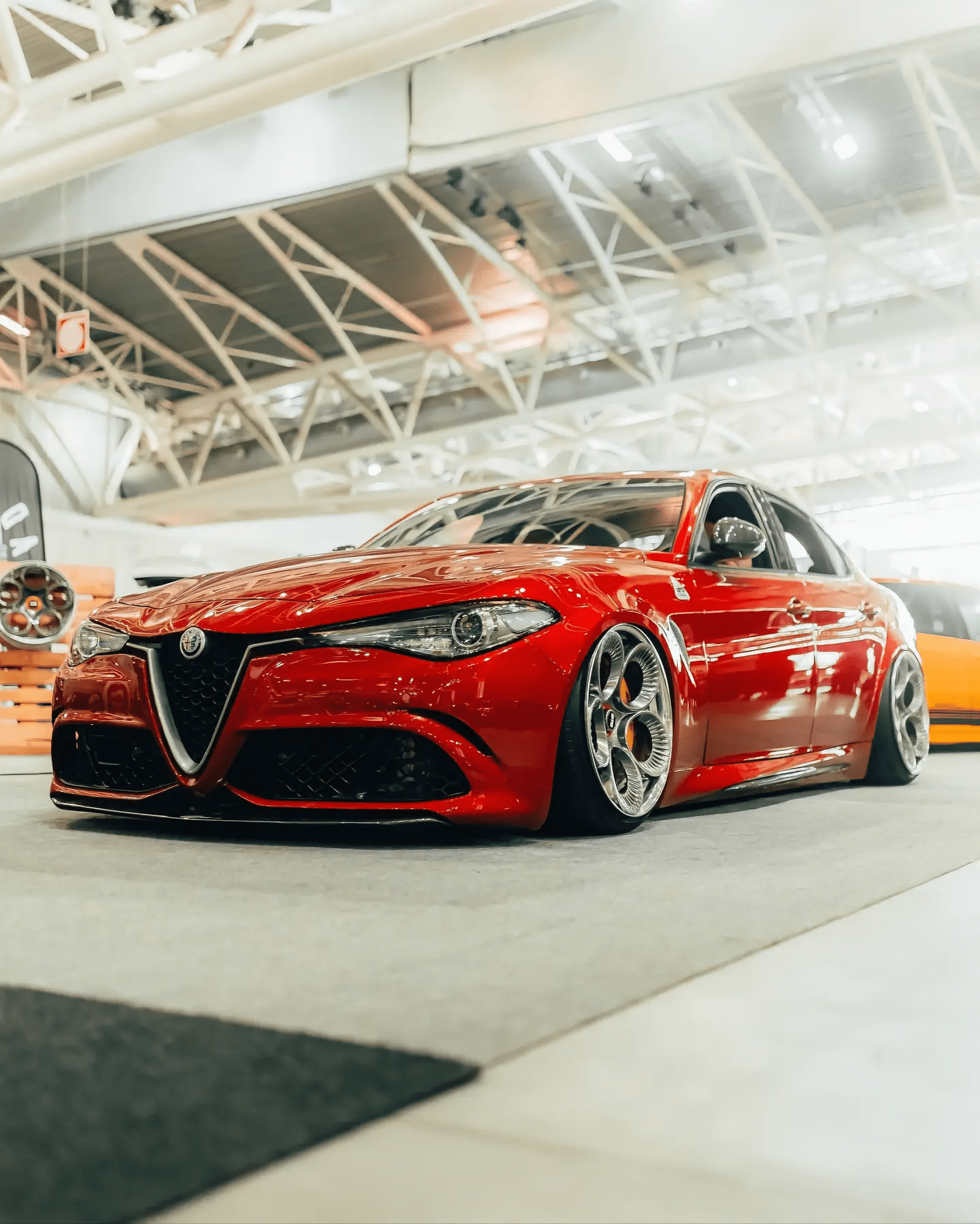 李洋分享阿尔法罗密欧改装气动避震品牌低趴魅力展示_记忆_点火_中英