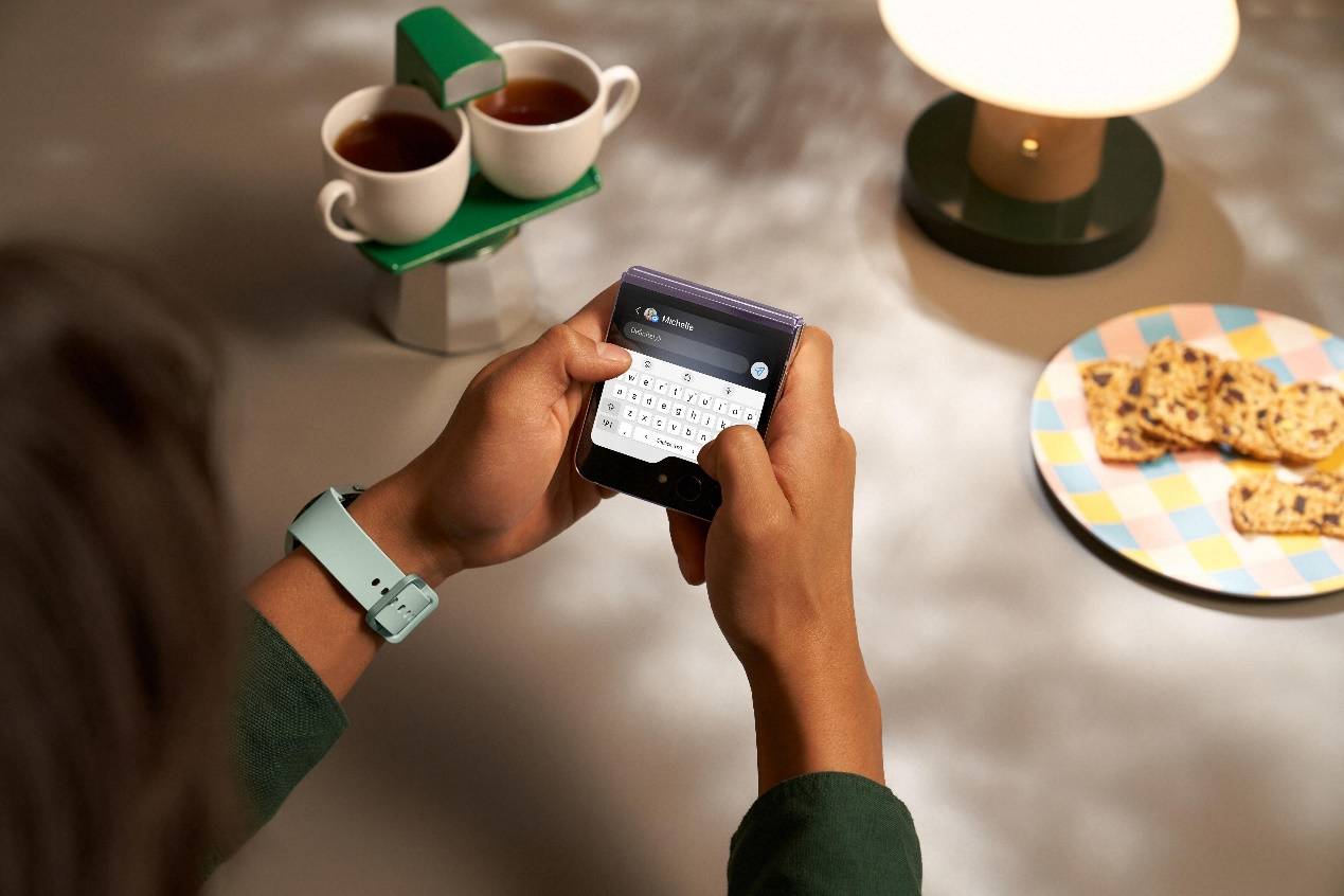 《三星Galaxy Z Flip5发布，再树纵向折叠屏手机新标杆》