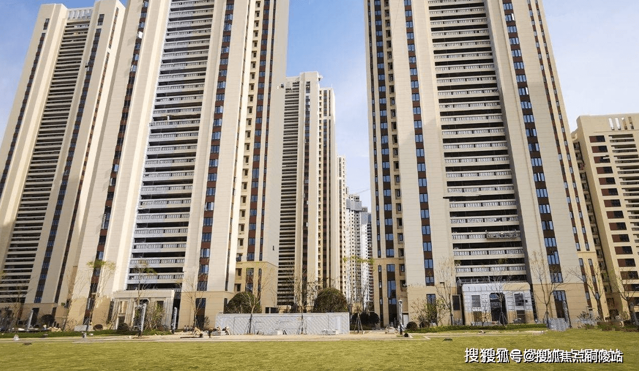 67武汉-依云水岸售楼处电话_地址_价格_房源面积_楼盘详情!