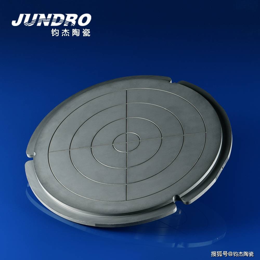 吸盘上,接上真空产生器,利用真空吸力使品圆固定,方便对晶圆进行上蜡