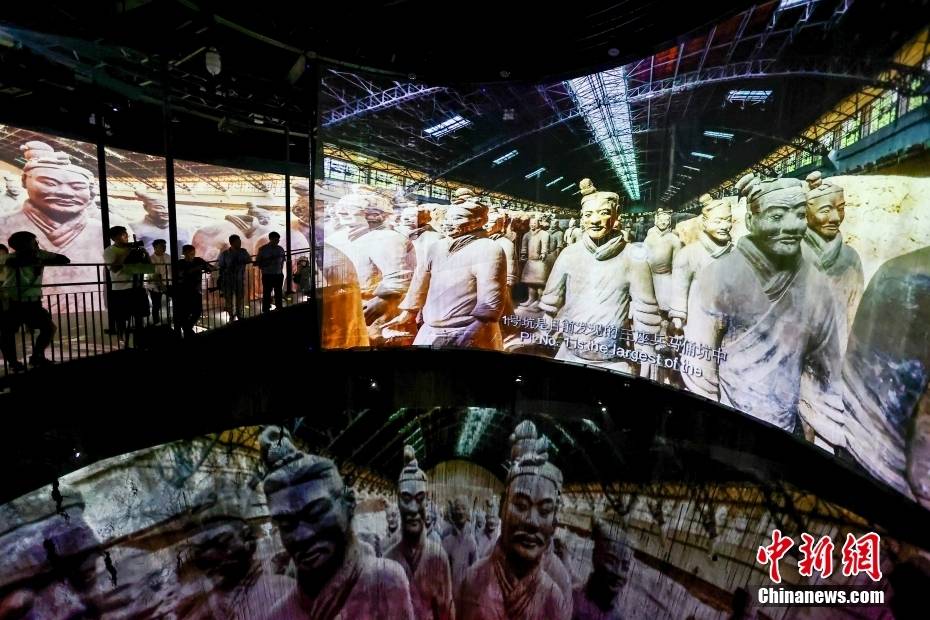 北京首钢园累计迎客1100万人次 市民游览首钢园-搜狐大视野-搜狐新闻