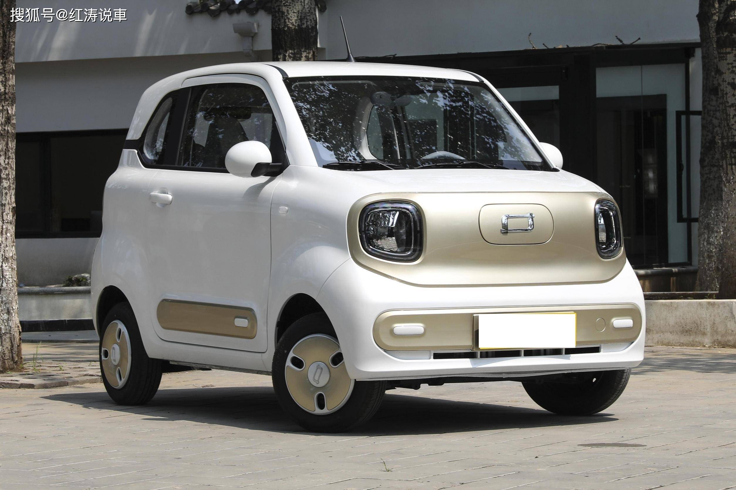 奔腾小马开启盲订,外观可爱,标配主驾安全气囊,后期或推敞篷版_搜狐