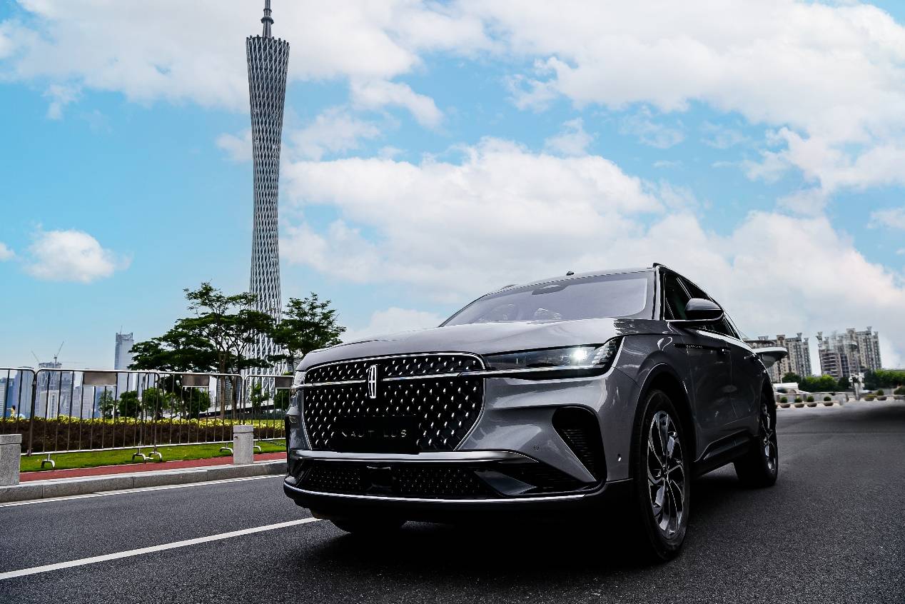 试驾全新一代林肯航海家:豪华是有门槛的_搜狐汽车_搜狐网