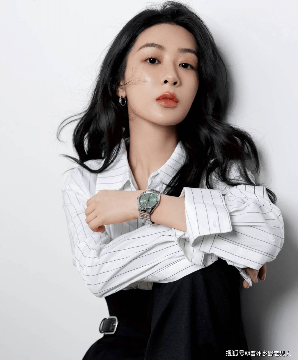 杨紫方回应粉丝对造型师的不满,表示在不断磨合和改进_意见_风格_平台