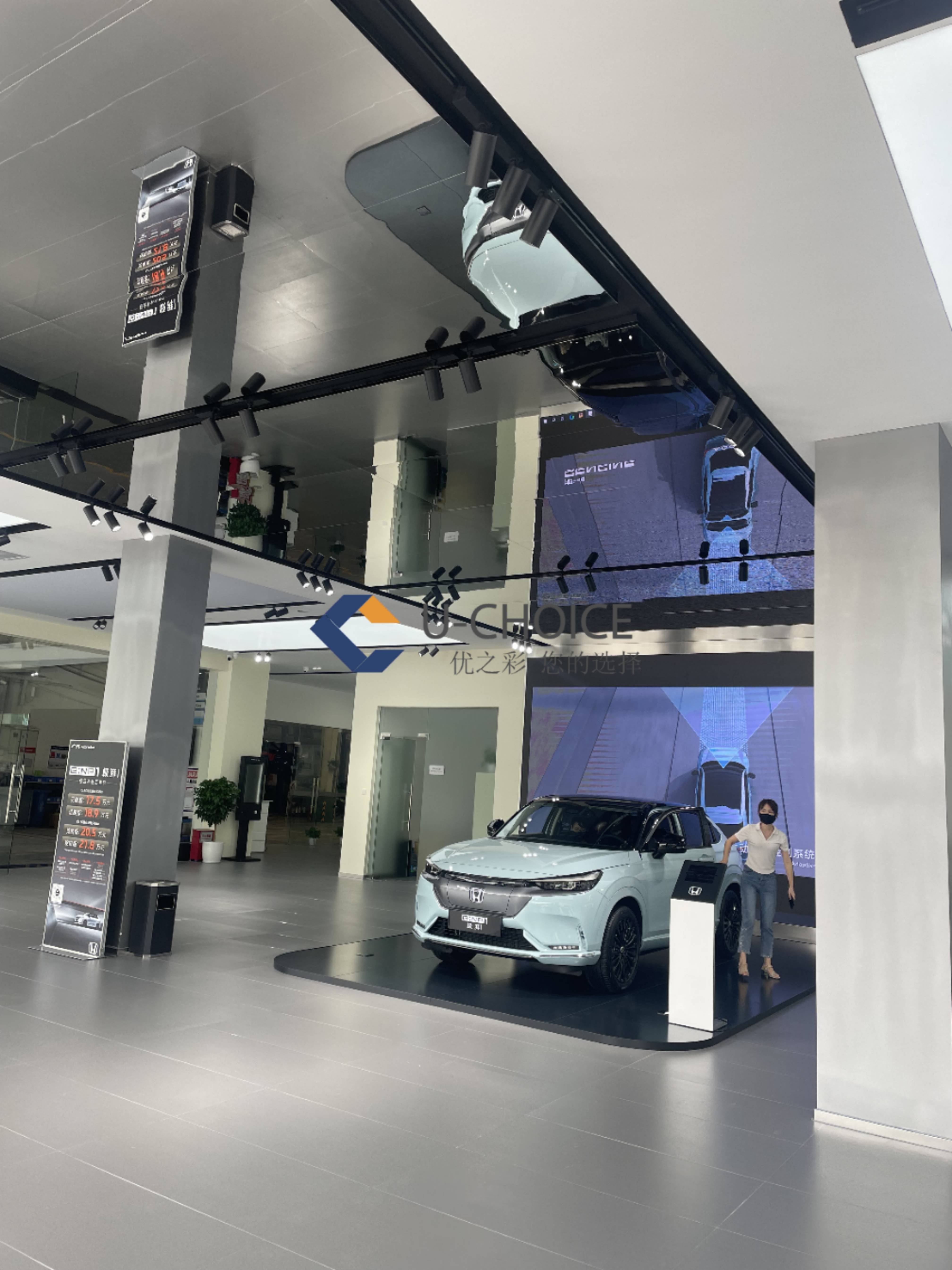 广汽本田4s店采用镜面不锈钢蜂窝板吊顶的创新应用