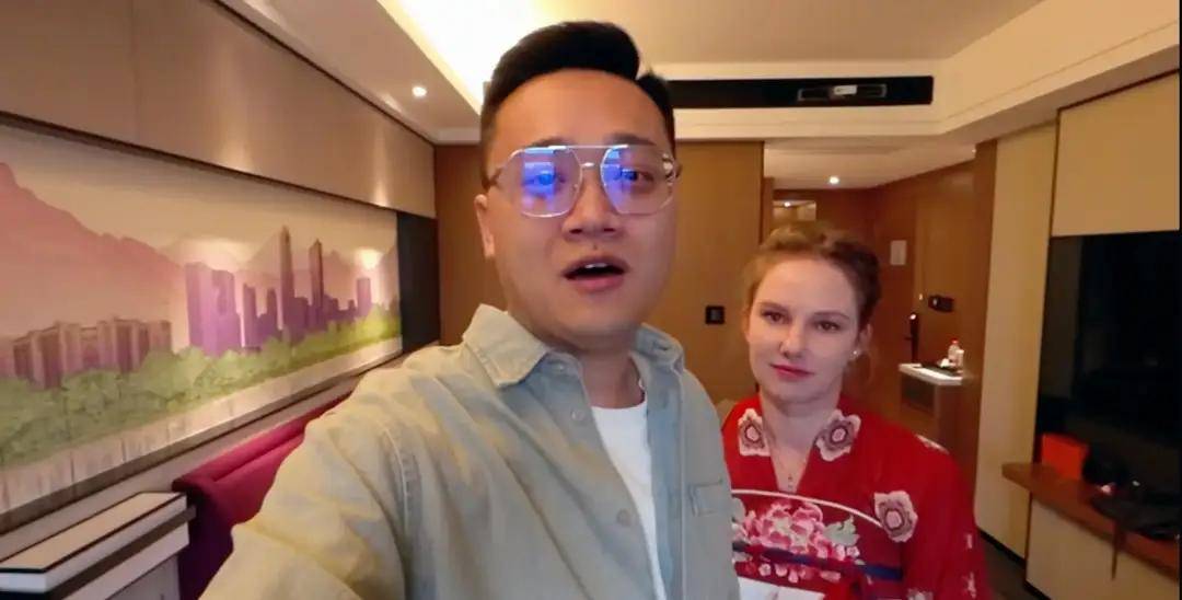 良言一句三冬暖,调整好状态早回来_玛利亚_汪汪和_中国