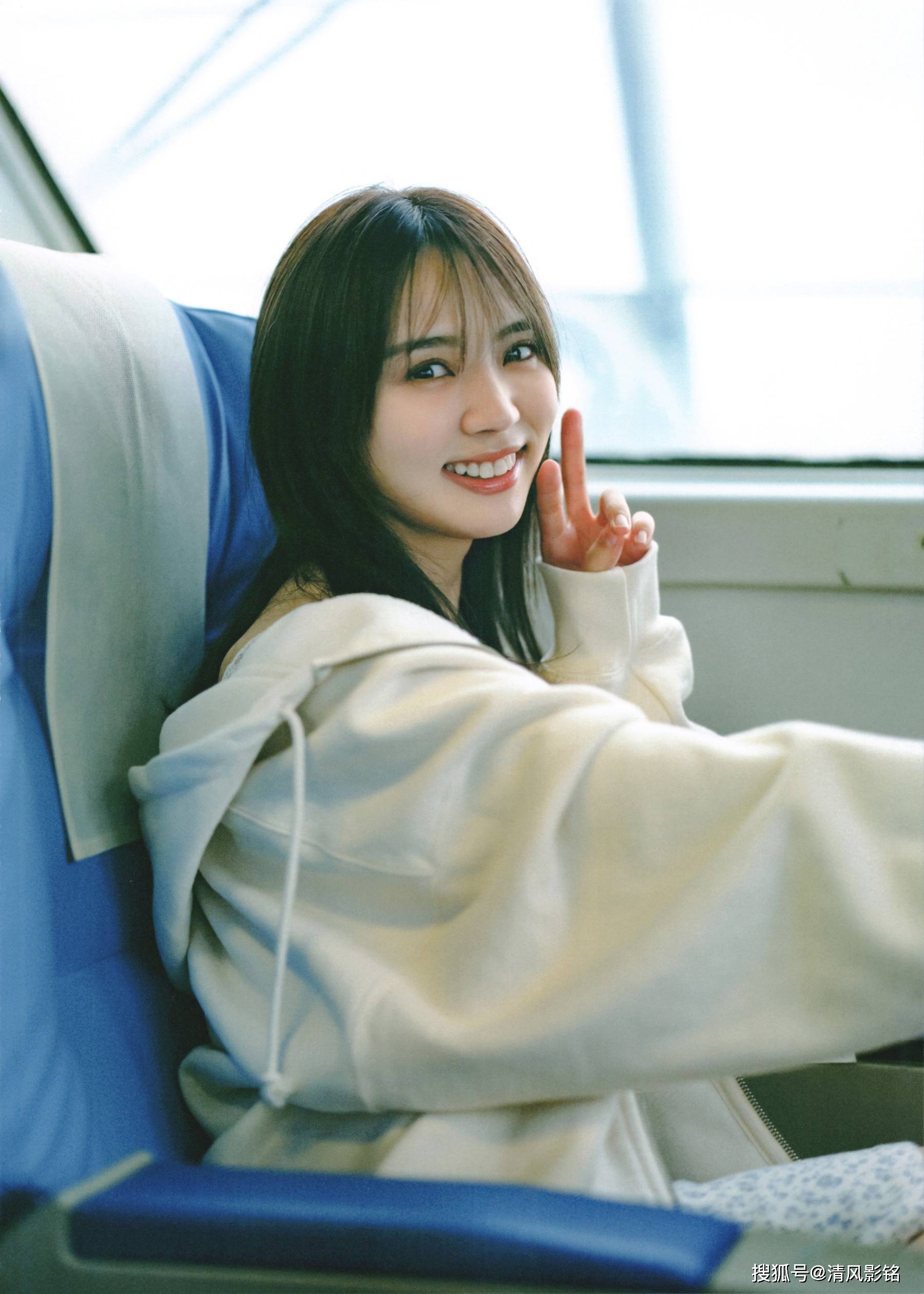 欅坂46小林由依2nd写真集「意外性」_姐姐_影响_内容