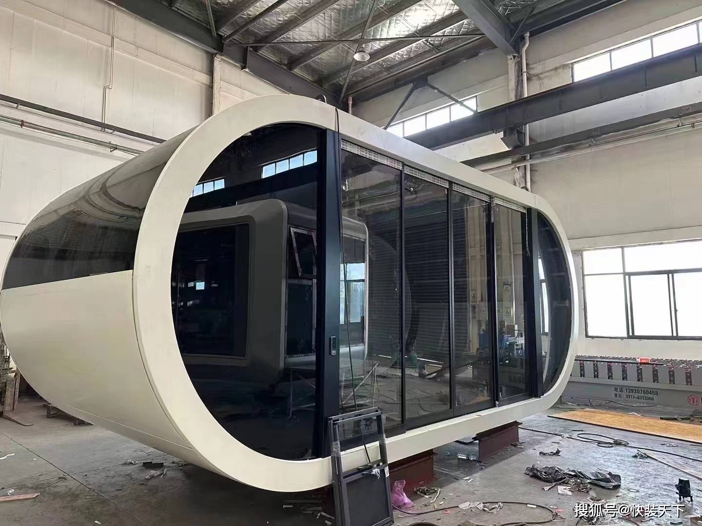 莱茵阳光酷幻造型的苹果舱太空舱装配式建筑可移动房屋量产_生产_高