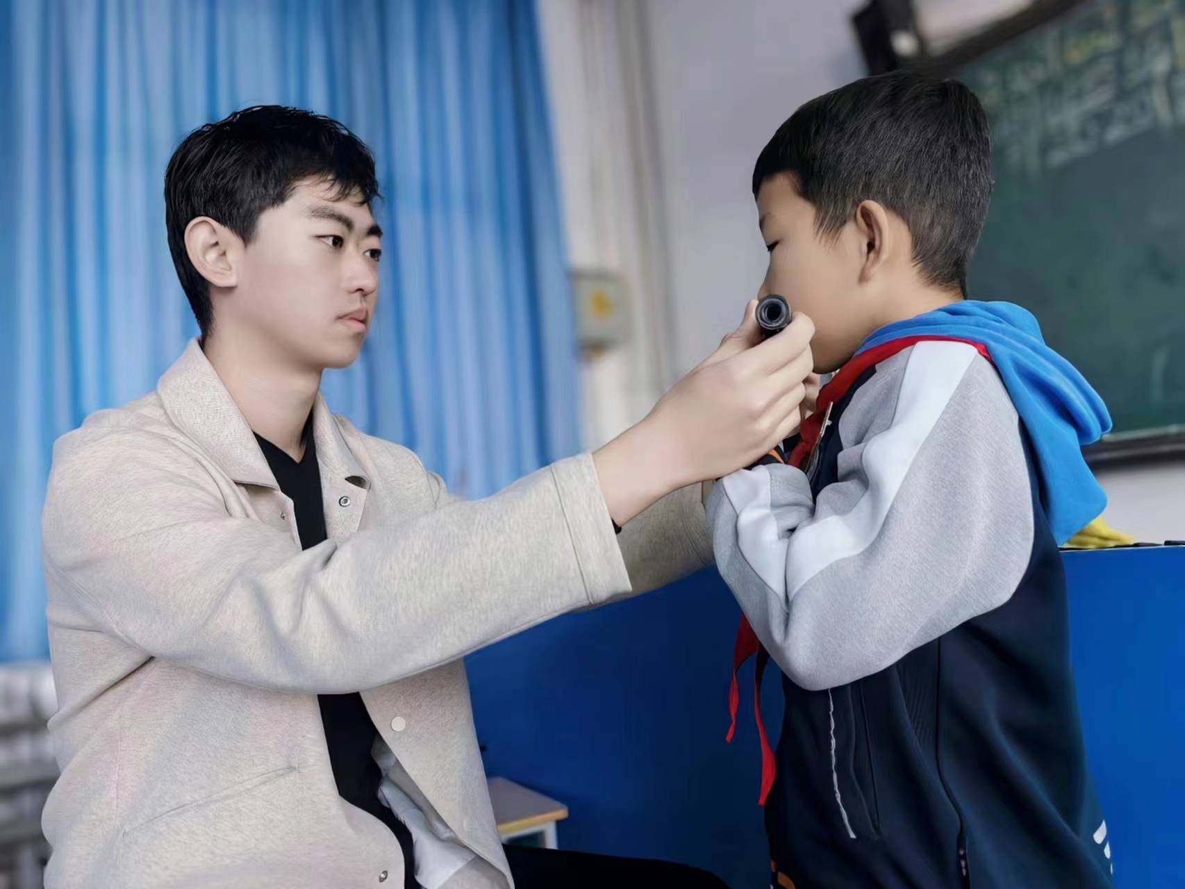 闫震写真合集_齐齐哈尔_中国_毕业