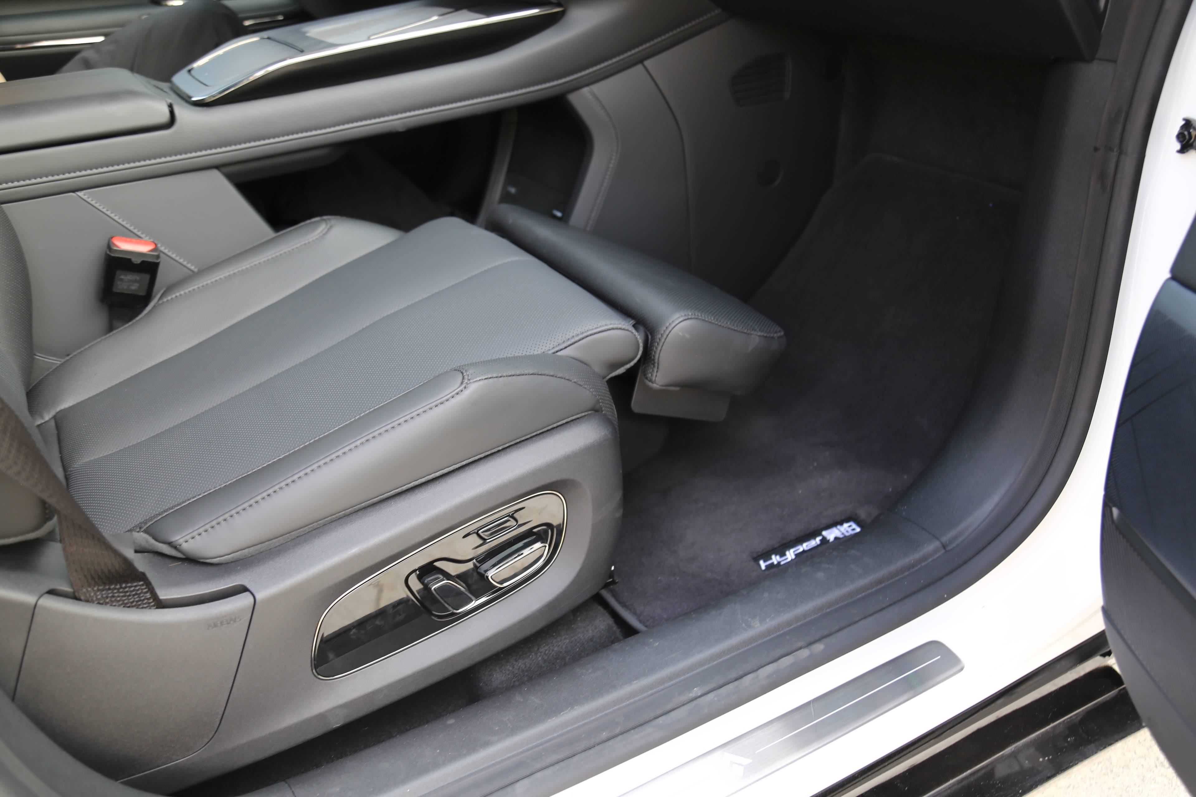 试车日志 | 国产高端纯电suv还能这么"整活" 试驾昊铂ht_搜狐汽车