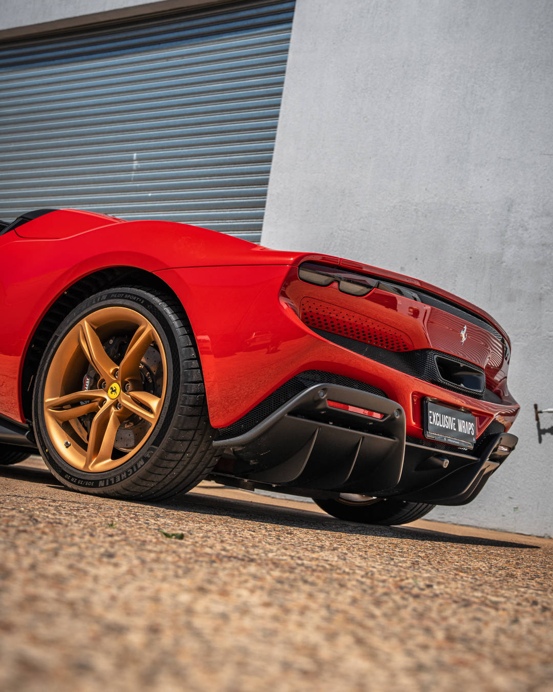 法拉利296 gts !金色条纹超霸气!_搜狐汽车_搜狐网