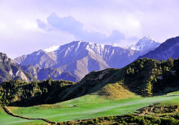 祁连山:绵延400多公里,天然的屏障,集观光徒步,露营研学,写生为一体