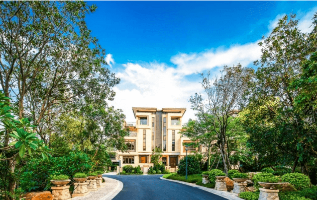 广州别墅天颐华府离地铁多远?小区品质怎么样?划分的学校怎么样?