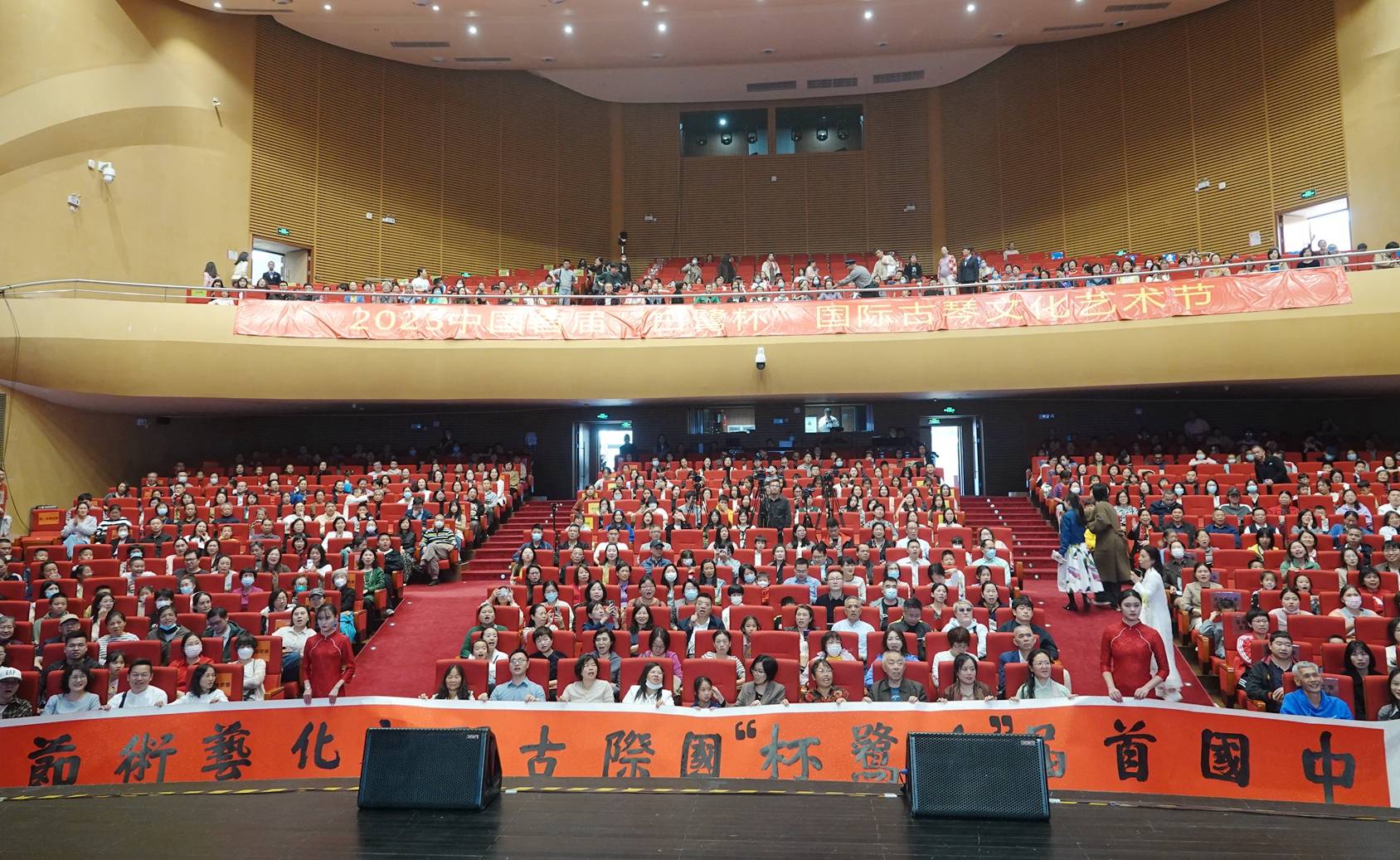 海沧区人民政府副区长何艺晖在首届中国"白鹭杯"国际古琴文化艺术节