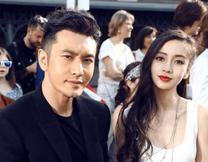 与黄晓明门当户对的事实更是让此外,她曾是大学校花,在娱乐圈中拥有着